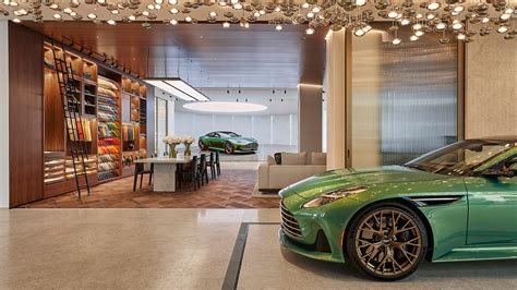 Aston Martin Q by Aston Martin individualizavimo programa interjeras
