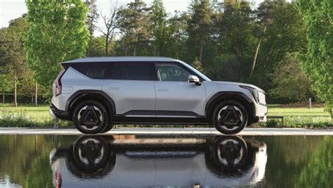 Visuotinis Kia Motors būstinės fasadas Seule