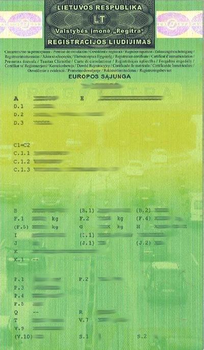 image showing side-by-side comparison of old and new vehicle registration certificate in Lithuania, highlighting key changes like Vytis and data layout