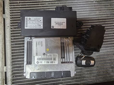 BMW E87 CAS modulio vieta