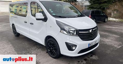 Mikroautobusas su kroviniu kelyje Europos magistrale