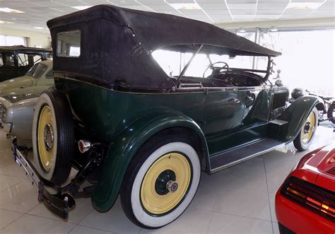 Archyvinė nuotrauka, vaizduojanti 1925 metų krovininio automobilio „Packard 6 Series 333 Limousine“ konstrukciją ir dizainą.