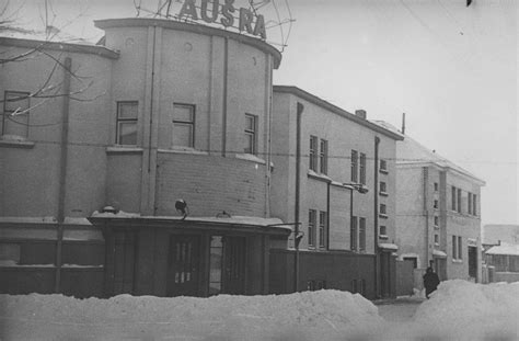 1939 m. atidarytas kino teatras „Aušra“ Kaune. 1942 m. fotografija.