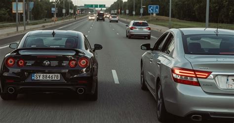 Schema, iliustruojanti pavojingo ir chuliganiško vairavimo skirtumus bei sankcijas