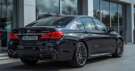 BMW 7 serijos automobilis su Hamann modifikacijomis
