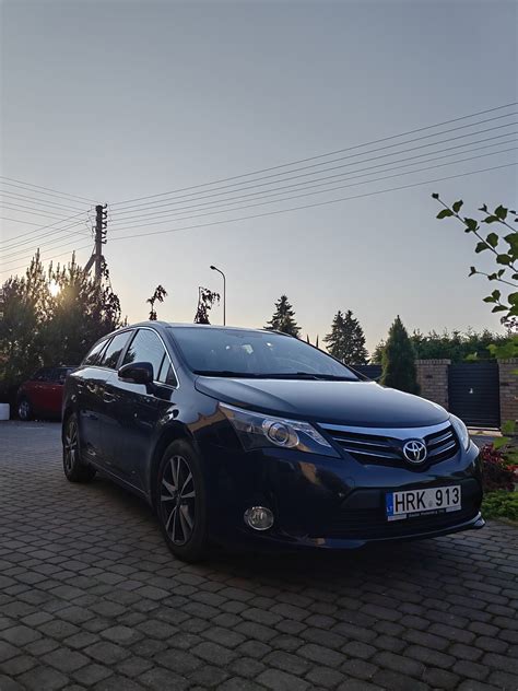 Toyota Avensis automobilio dažų pažeidimų pavyzdys nuo kelio akmenukų
