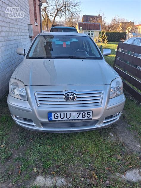 Toyota Avensis 2003 metų modelio nuotrauka