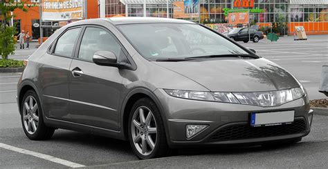 Honda Civic VIII Hatchback 5D eksterjero nuotrauka