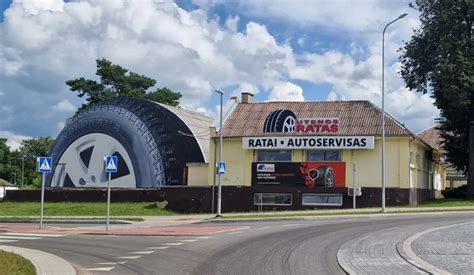 Teminis automobilio padangų serviso arba padangų parduotuvės Radviliškyje nuotrauka