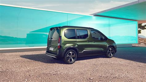 Peugeot E-Rifter elektromobilio nuvažiuojamas atstumas