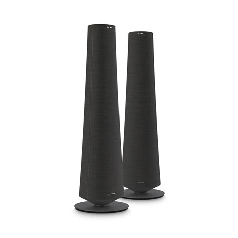 Interjero nuotrauka su Harman Kardon garso sistema ir liečiamu ekranu