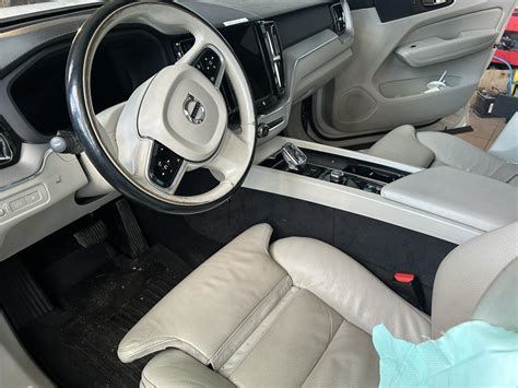 Volvo S80 priekinės sėdynės su valdymu ir atminties mygtukais
