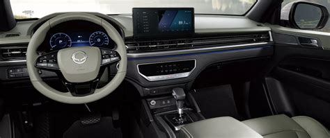 Nuotrauka: SsangYong Rexton interjeras su akcentu į erdvę ir sėdynes