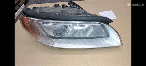 Volvo V70 galiniai žibintai ir atbulinės eigos lempos