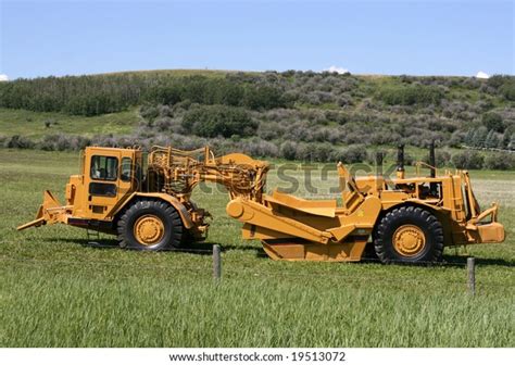 Senolis Šernas - savaeigis skreperis