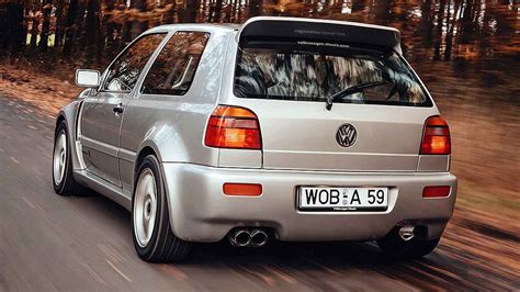 VW Golf 3 išorės dizainas, klasikinis hečbeko siluetas