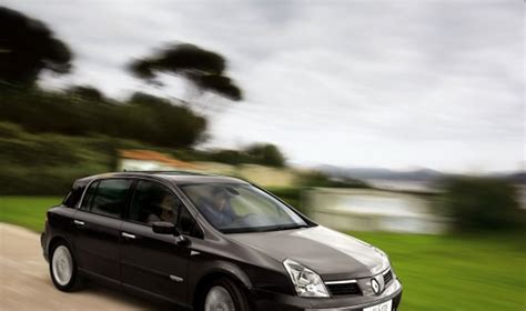 Bendras Renault Megane II modelio vaizdas iš priekio