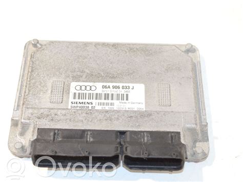 Audi A3 elektroninio valdymo bloko (ECU) vizualizacija, rodanti jungtis ir korpuso struktūrą