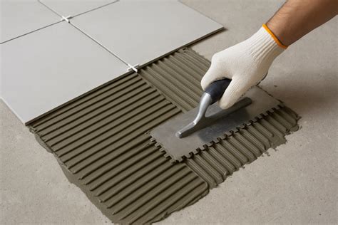 Didelio formato akmens masės plytelių techninė schema ir jų pritaikymas interjere