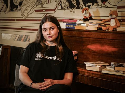 Schema: Mediatizacijos procesas, rodantis medijų įtaką socialinėms ir kultūros institucijoms.