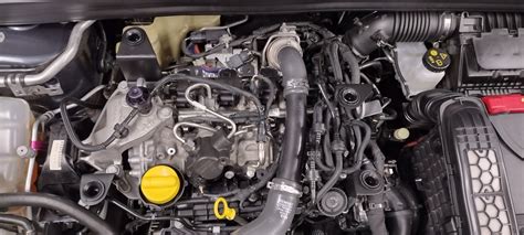Renault Megane IV 1.3 TCe variklio nuotrauka