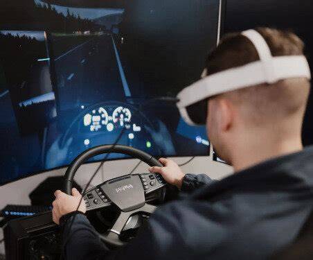 VR mokymai ir RoadMaster VR platformos paveikslėlis