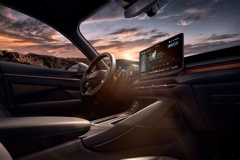 Tematinė nuotrauka: modernus automobilio salonas su veikiančia klimato kontrole