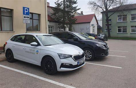 Šeimos nario mokymo automobilio ženklinimas M ženklais