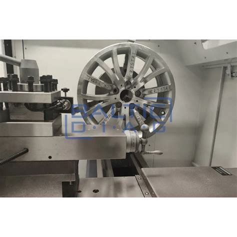 CNC tekinimo staklės ir Diamond Cut ratlankių pavyzdys