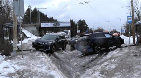 Teminis automobilio avarijos Vilniaus mieste kadras