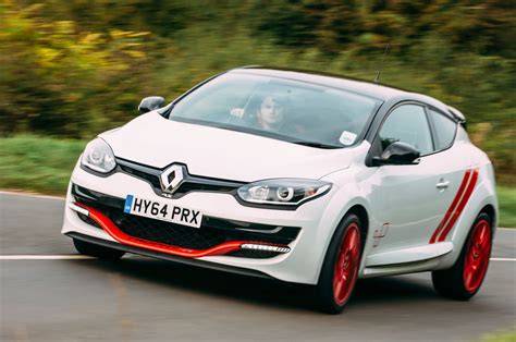 Renault Megane R.S. 275 Trophy-R su Öhlins amortizatoriais ir Michelin Pilot Sport Cup 2 padangomis