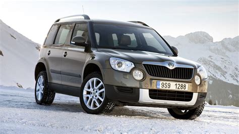 Thematic photo of Skoda Yeti in a snowy or rugged landscape