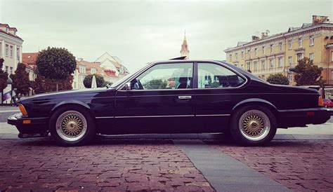 istorinė Jaguar XJ modelių evoliucijos schema nuo 1968 iki 2019 metų