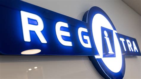 Schema, iliustruojanti valstybės įmonės „Regitra“ pertvarkos į akcinę bendrovę procesą ir jos pagrindinius etapus.