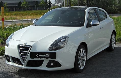 Alfa Romeo Giulietta variklių skyriaus schema