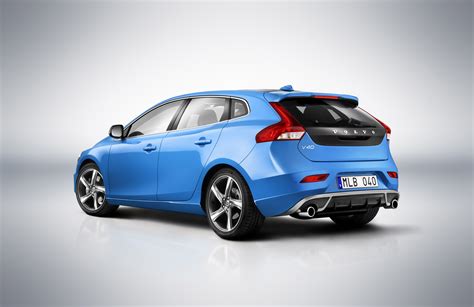 Volvo V40 II D4 R-Design automobilio nuotrauka