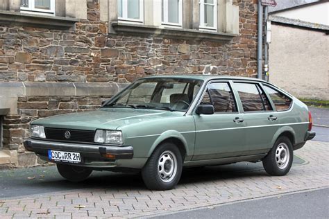 Volkswagen Passat B2 (sedano arba universalo) eksterjero nuotrauka