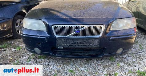 Teminė nuotrauka su Volvo S60 ir atsarginėmis dalimis