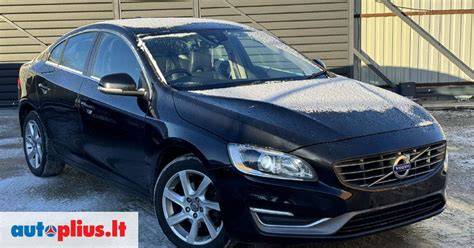 Volvo S60 išorinė dalis, sportiškas profilis