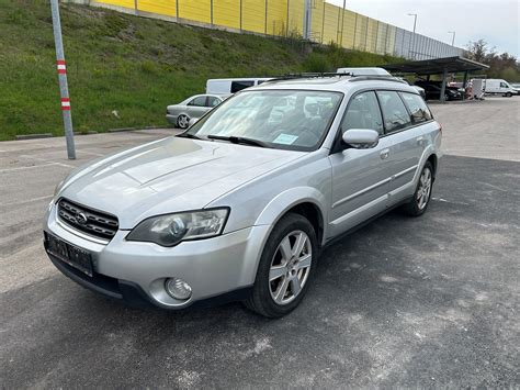 Subaru Legacy IV Outback 3.0 H6 automobilio nuotrauka