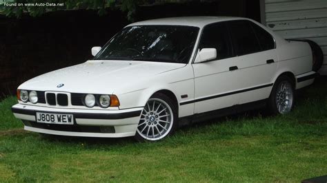 BMW 525tds E34 arba E39 modeliui skirtas teminis automobilio nuotrauka
