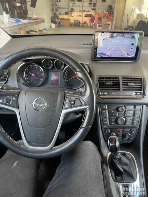 Infografika: Kaip veikia integruota navigacija Opel Meriva
