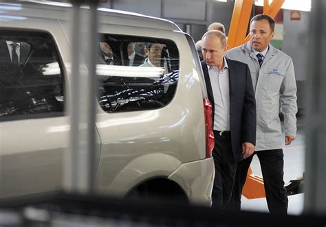 Automobilio atsarginių dalių iliustracija