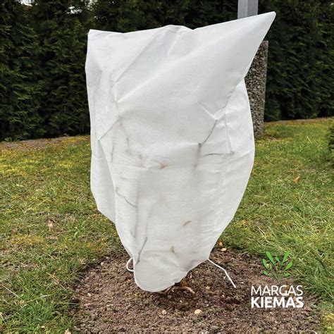 Stovėjimo patarimai: vieta be UV ir kritulių, kėbulo uždangalas, švaros palaikymas