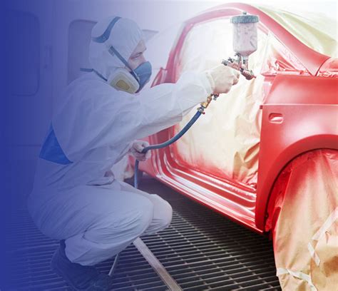 Tematinė iliustracija: automobilio dažymas purškimo pistoletu
