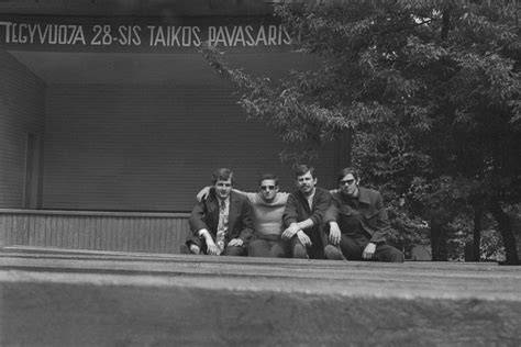 Infografika: Vairas-Kalvis-Jupoja istorijos kelias nuo 1973 iki dabar