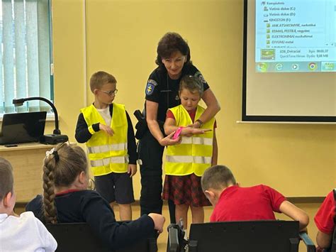 Algirdo Butkevičiaus portretas kalbant apie saugų eismą