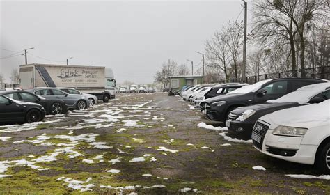 Konfiskuotų automobilių aikštelė