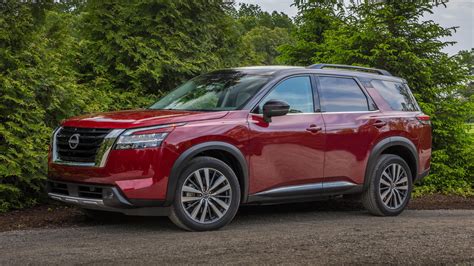 Atnaujinto Nissan Pathfinder eksterjero nuotrauka