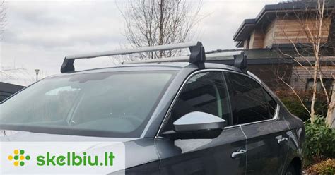 Skoda Octavia su stogo skersiniais ir stogo dėže